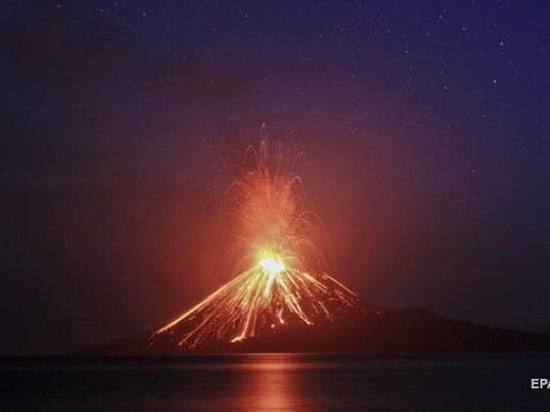 Вулкан в Индонезии втрое уменьшился после извержения