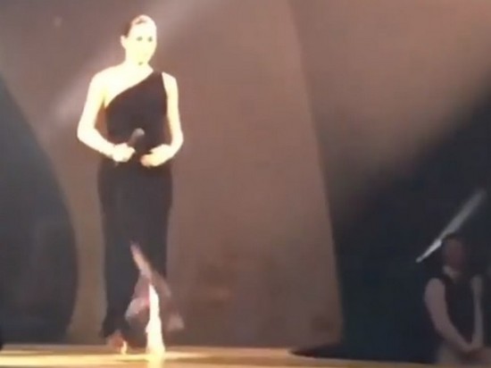 Беременная Меган Маркл посетила Fashion Awards