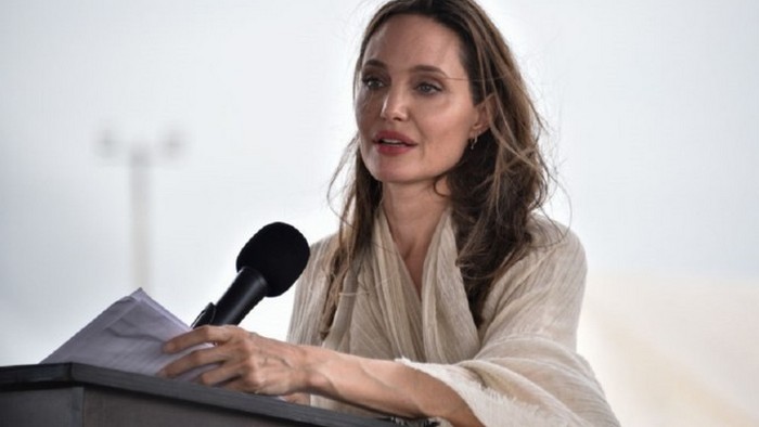 Анджелина Джоли о разводе с Питтом: В конце я не узнала себя