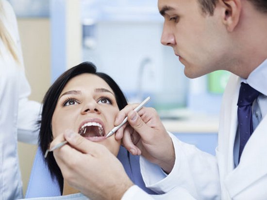 Кариес: причины, лечение и профилактика болезни