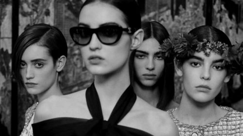 Дом Chanel представил коллекцию весна-лето 2021 (видео)