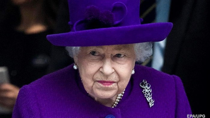 Королева Елизавета отменила традиционный рождественский обед