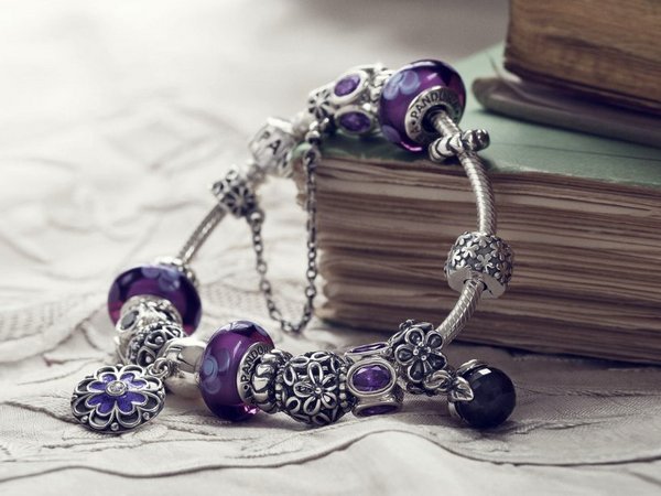 Как сделать стильные браслеты из бусин Пандора своими руками