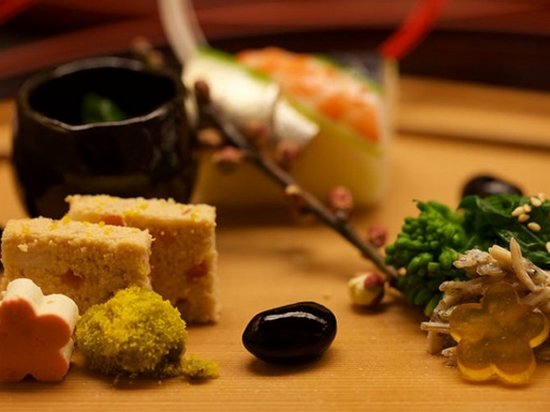 Эксперты назвали лучшие города мира для гурманов