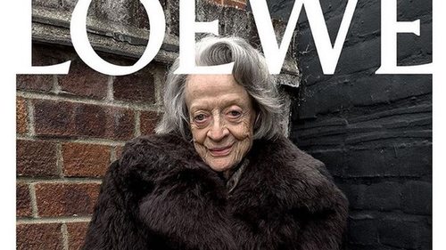 88-летняя звезда Гарри Поттера дебютировала моделью