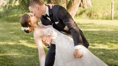 Канадка проснулась после комы и сразу вышла замуж (видео)