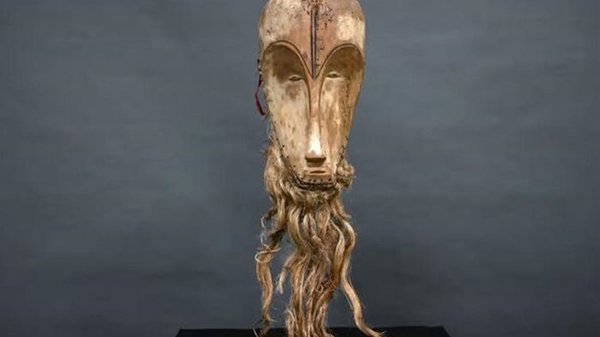 Суд отклонил иск супругов, продавших за бесценок редкую маску