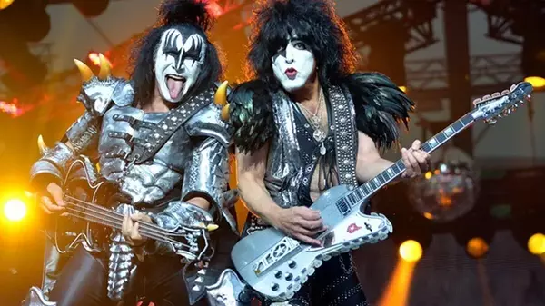 Группа Kiss продала права на свою музыку и бренд