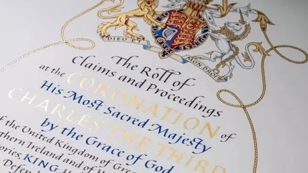 Королю Чарльзу III подарили манускрипт о его коронации