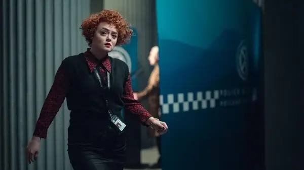 7 сериалов Netflix, которые покоряют мир: что смотрят прямо сейчас