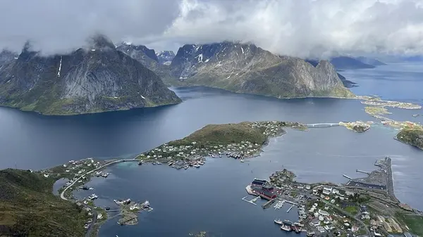 В Европе есть «потусторонние» острова, на которых солнце не заходит по несколько месяцев