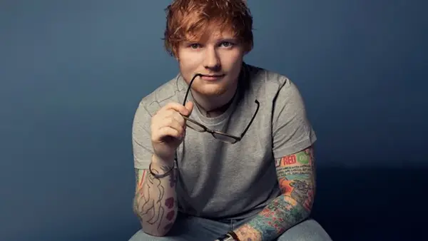 Эд Ширан снял клип со звездой «Бриджертонов» о своей истории любви (видео)