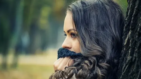 Как понять, что вы застряли в попытках заслужить любовь: 4 явных признака