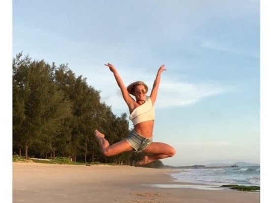 Танец Бритни Спирс на пляже стал видеохитом