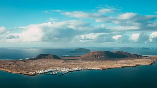 Туристы с популярного курорта на Канарских островах не хотят туда возвращаться: какая причина