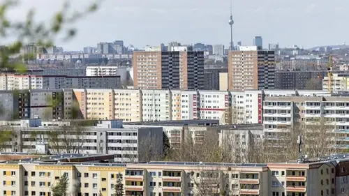 Лишняя роскошь: власти Берлина приказали убрать душ из частной квартиры