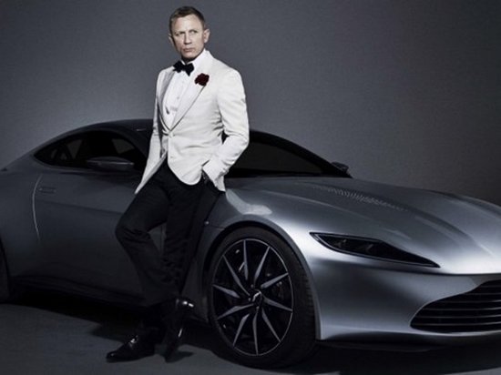 Уникальный Aston Martin Джеймса Бонда пустят с молотка