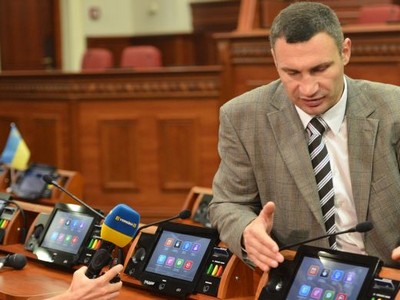 Нет кнопкодавству: в Киевсовете установили новую систему «Рада-4»