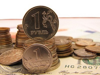 Российский рубль продолжает обесцениваться