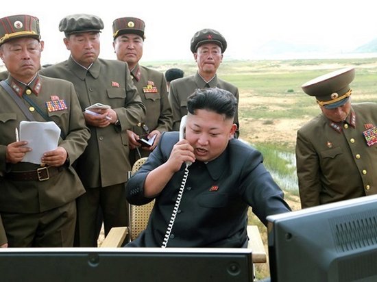 Ядерная кнопка лежит на моем столе — Ким Чен Ын