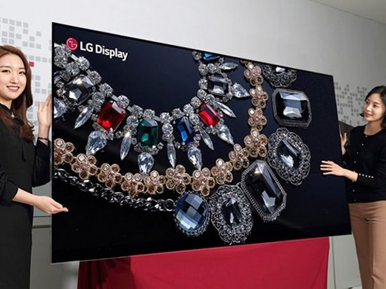 Компания LG показала гигантский OLED-дисплей 8K