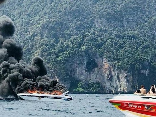 В Таиланде взорвался катер с туристами: есть пострадавшие