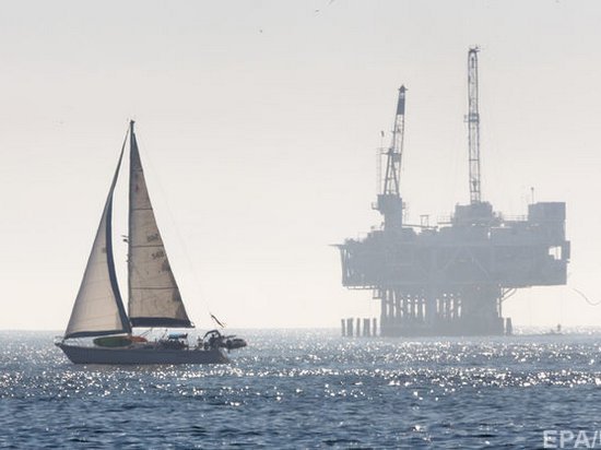 Цена нефти Brent превысила $70 за баррель впервые за 3 года