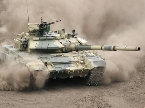 В Челябинске на полигоне танк задавил военного