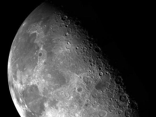 Роскосмос планирует запустить миссию на Луну в 2019 году