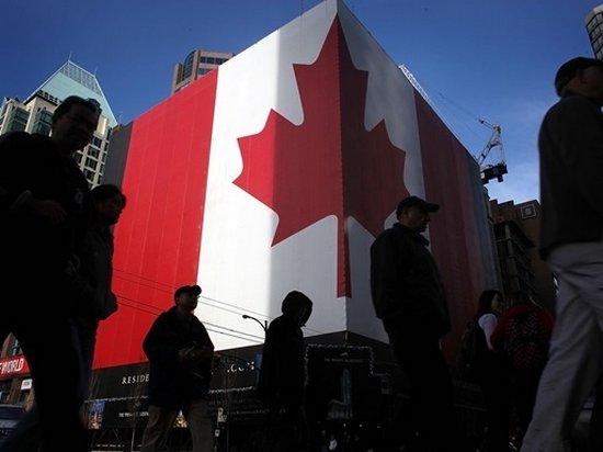 В Канаде сделали гимн гендерно нейтральным