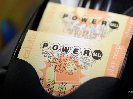 Американец выиграл в лотерею более $400 миллионов