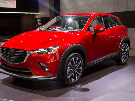 Mazda представила обновленный кроссовер CX-3