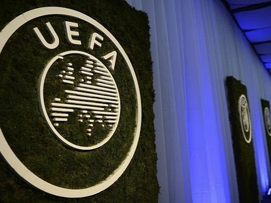 УЕФА открыл дело из-за флага ДНР на матче Шахтера
