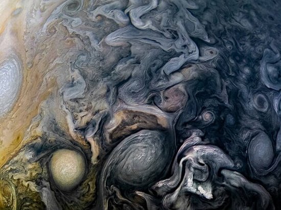 NASA показало северное полушарие Юпитера