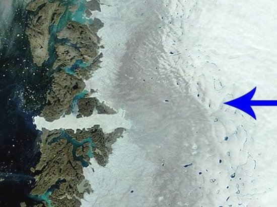 В Гренландии обнаружили угрожающую «темную» зону