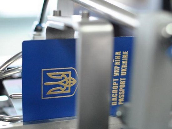В Украине уменьшилась очередь на загранпаспорта