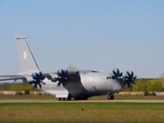 В Сети опубликовано видео взлета украинского Ан-77 (видео)