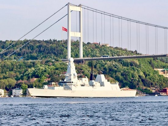 В Черное море вошла группа кораблей НАТО (фото)