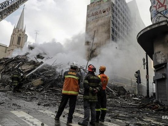 В Бразилии более 40 человек пропали при пожаре