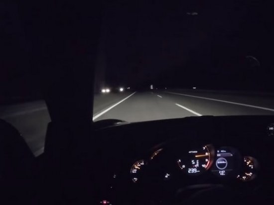 Поездку со скоростью 300 км в час сняли на видео