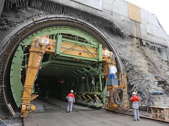 Сегодня в Украине откроют Бескидский тоннель