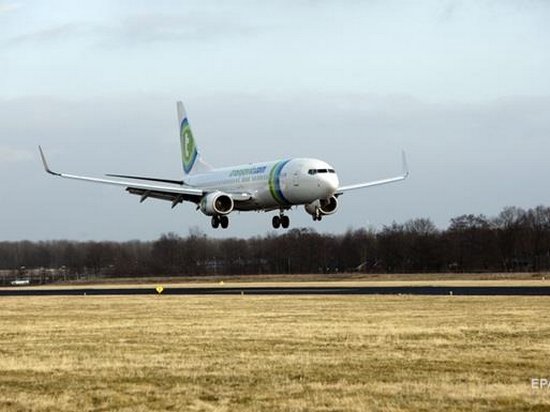 В Португалии самолет экстренно сел из-за вонючего пассажира