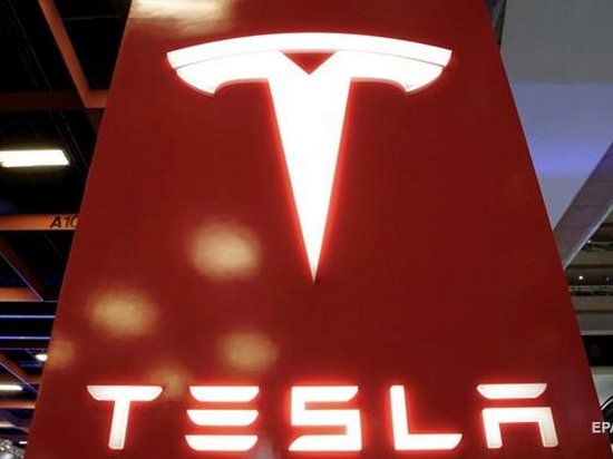 Компания Tesla уволит 4 тысячи сотрудников