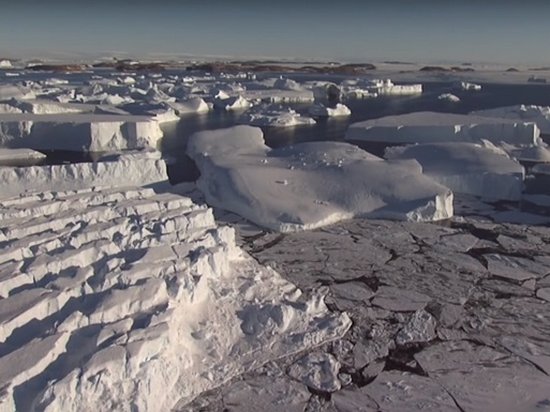 Лед в Антарктике тает с рекордной скоростью