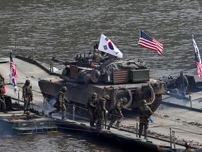 Армия США в Южной Корее приведены в высшую боеготовность