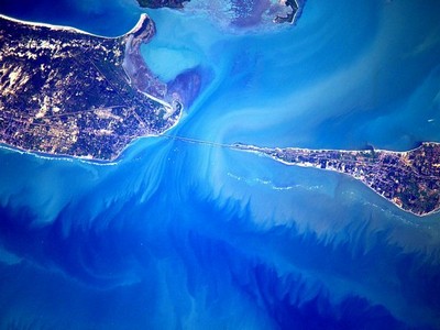 Астронавт опубликовал удивительные фото Африки и Южной Индии из космоса