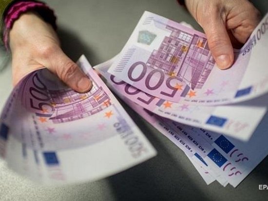 Германия заработала на финпомощи Греции 3 миллиарда евро