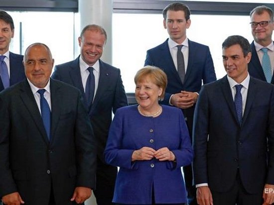 Лидеры ЕС не нашли общее решение по мигрантам