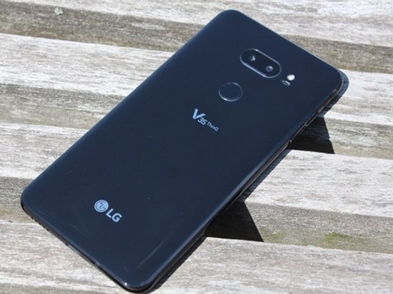 LG V40 первым в мире получит 5 камер — СМИ