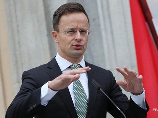 Венгрия отказалась поддержать сближение Украины с НАТО